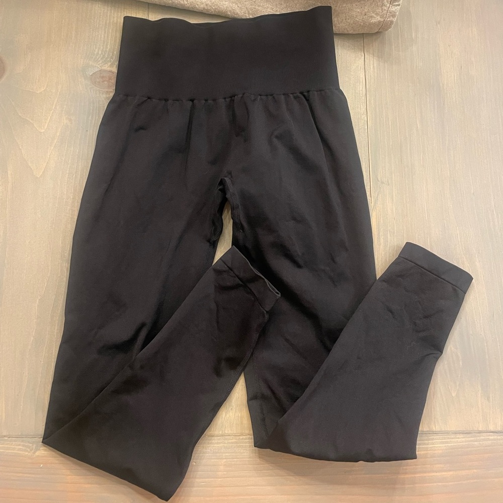 NVGTN Leggings